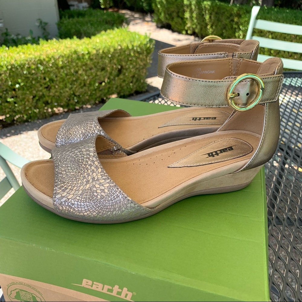 Earth Hera Sandals - new